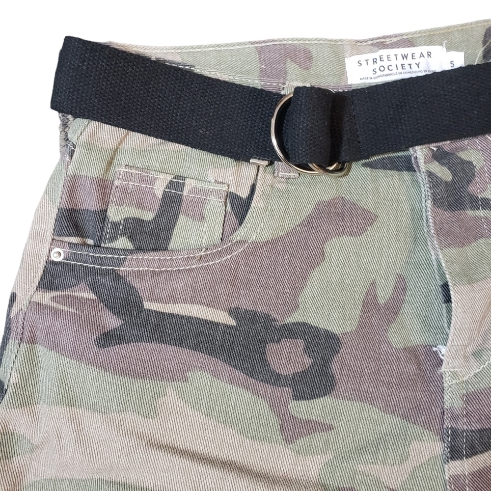 STREETWEAR Society Camo Cutoff Jean Shorts - Picture 4 of 8